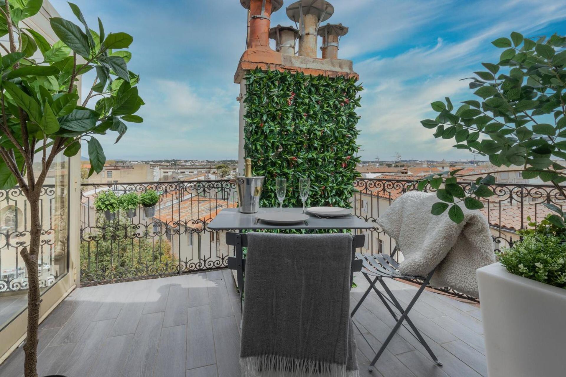Ferienwohnung La Terrasse, Vue Sur Les Toits De Montpellier Exterior foto