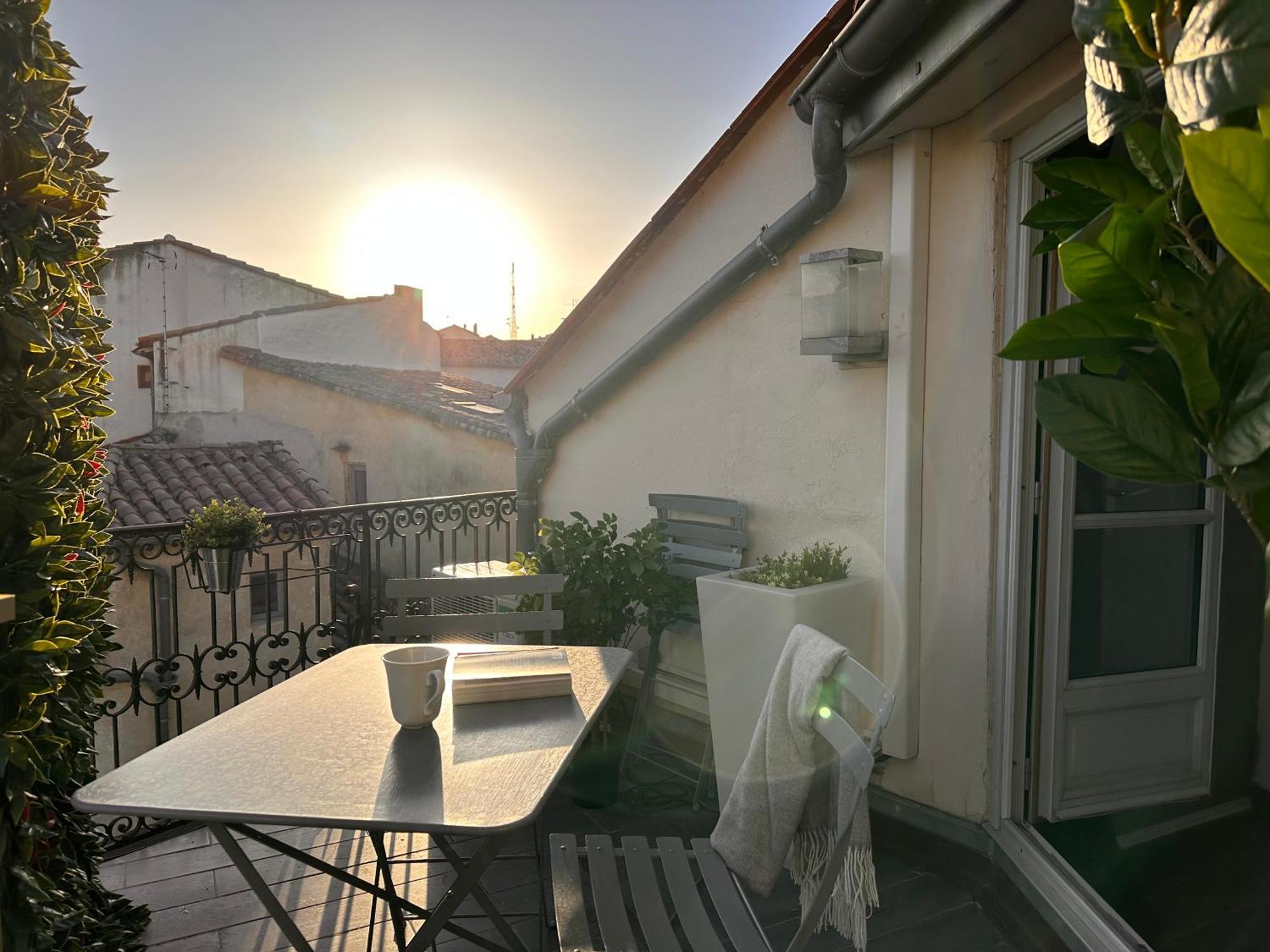 Ferienwohnung La Terrasse, Vue Sur Les Toits De Montpellier Exterior foto